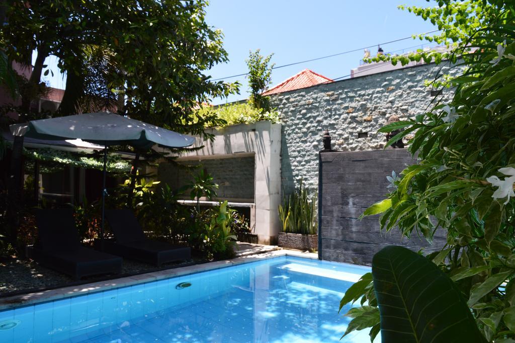 Marinos Place Legian Exterior foto