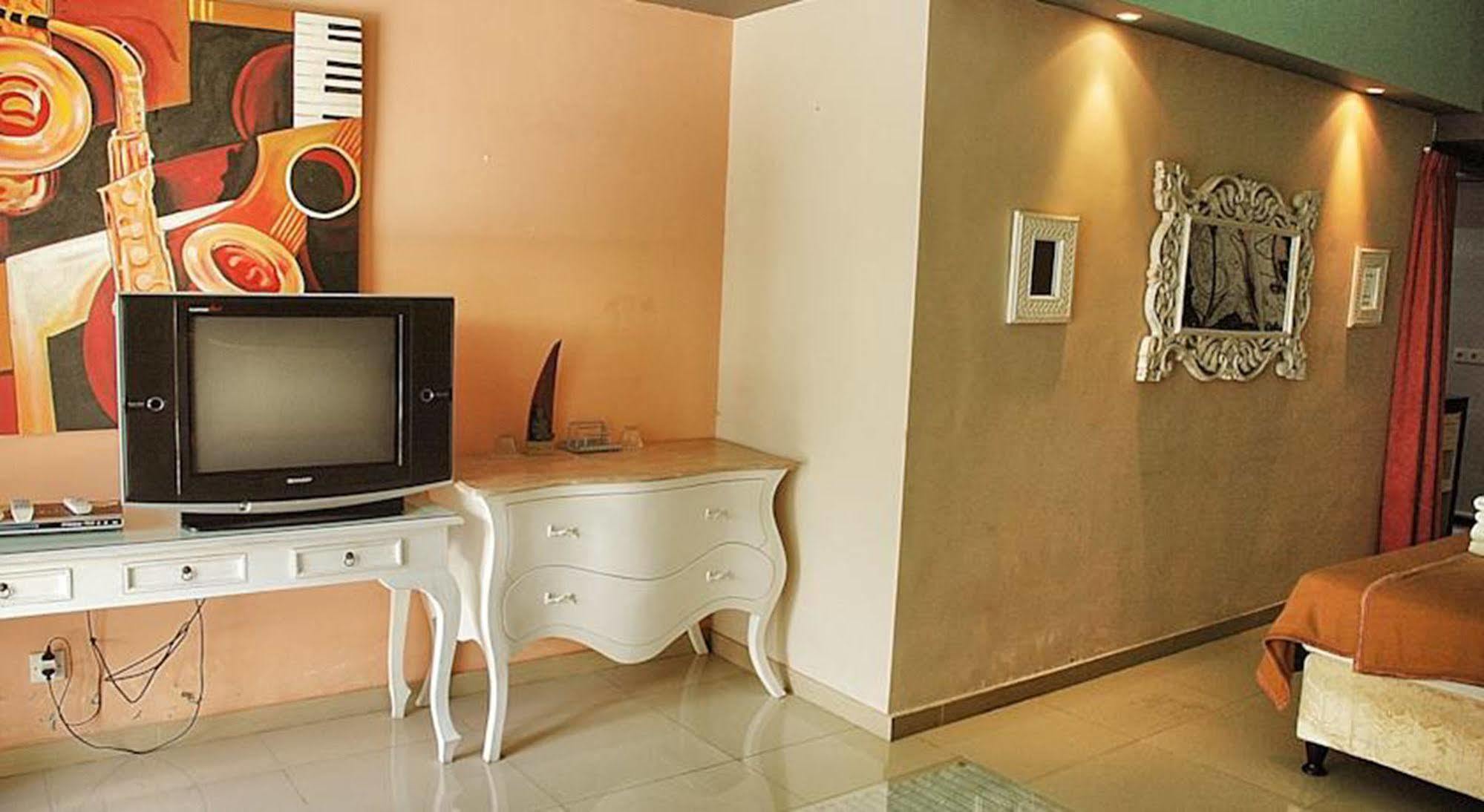 Marinos Place Legian Exterior foto